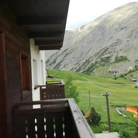 Bait De Angial فندق ليفينو