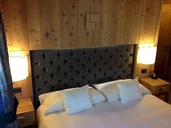 Bait De Angial Hotel 3*